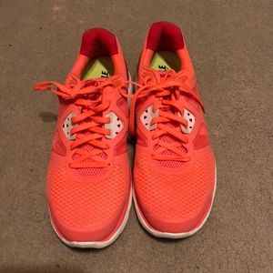 Nike sneakers (never worn)